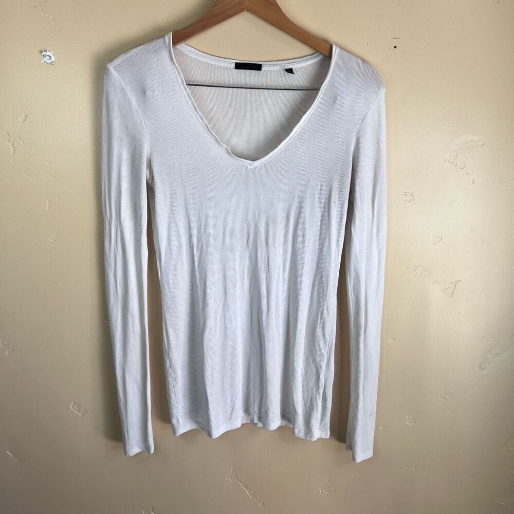 ATM Womens Butter Soft White Capsule VNeck Long Sleeve Size Medium‎ Stretchy